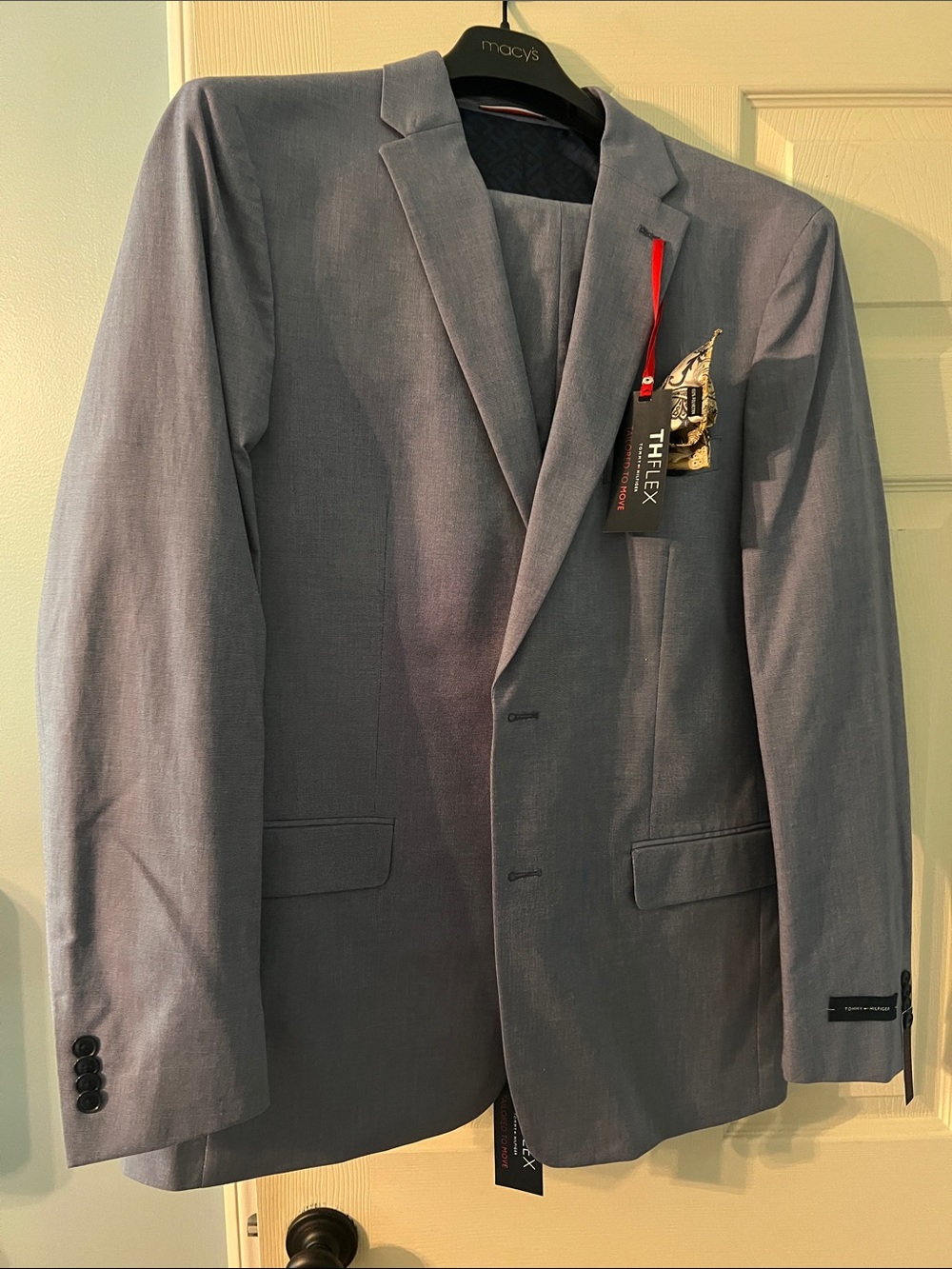 Tommy Hilfiger Suit. NWT.